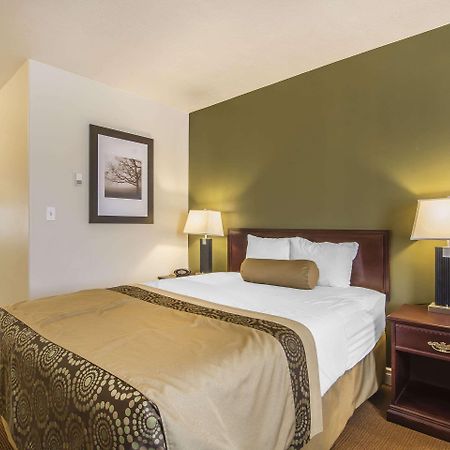 Econo Lodge Inn & Suites High Level Bagian luar foto