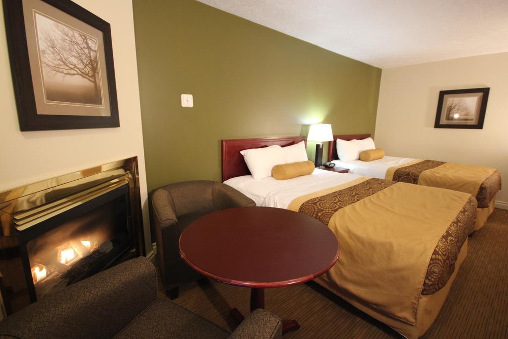 Econo Lodge Inn & Suites High Level Bagian luar foto