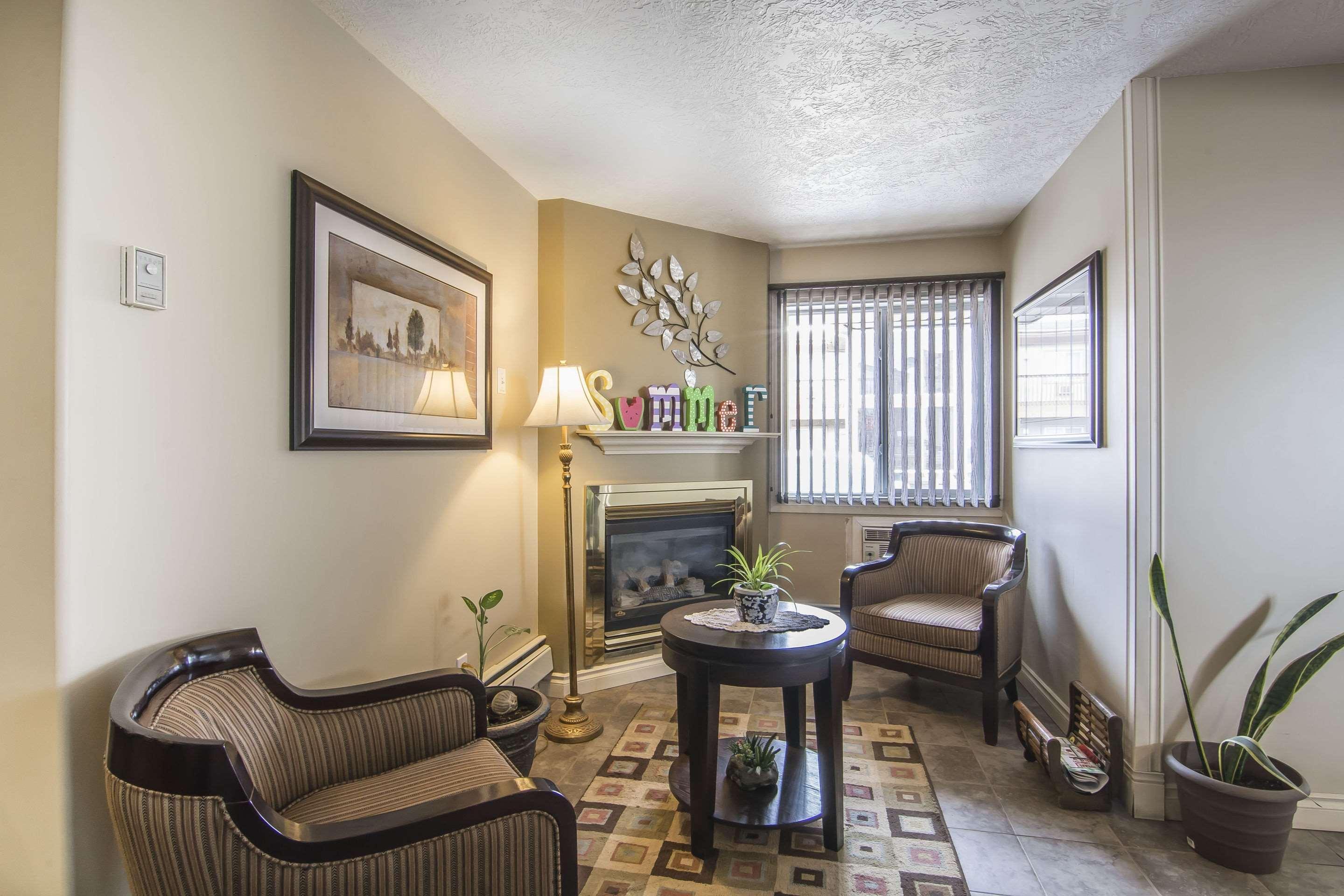 Econo Lodge Inn & Suites High Level Bagian luar foto