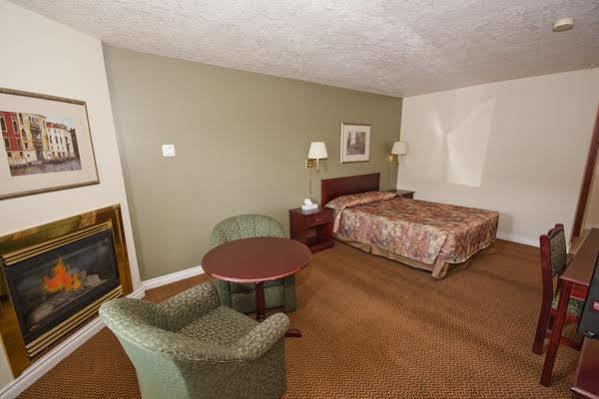 Econo Lodge Inn & Suites High Level Bagian luar foto